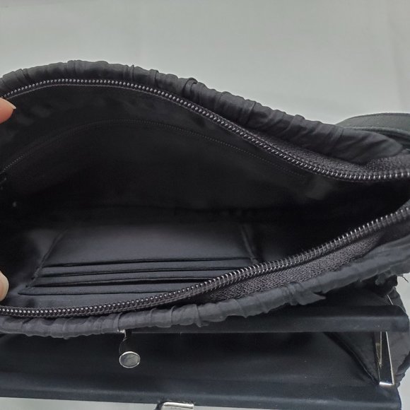 Pleated/Crinkled Satin Evening Wristlet Clutch Black Colour - Picture 11 of 11